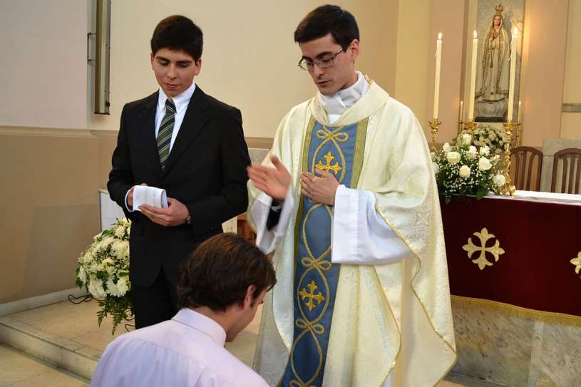 ordenaciones sacerdotales villa elisa 2013_24